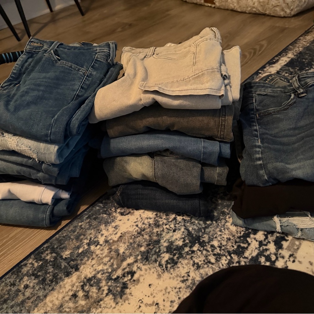American Eagle Outfitters Blue and Gray Jeans Collection